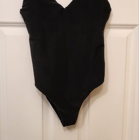 Beach  Riot Reese Rib One-Piece Swimsuit - Picture 4 of 9